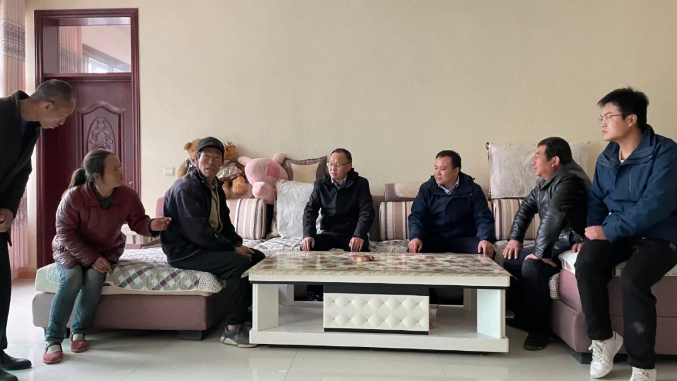泓源公司赴幫扶村開展走訪慰問(wèn)活動(dòng)(圖2)